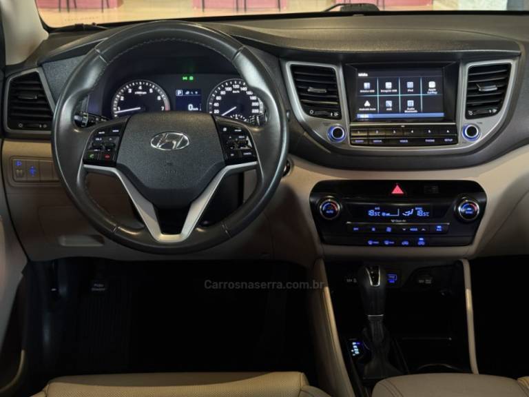 HYUNDAI - TUCSON - 2017/2018 - Branca - R$ 104.900,00