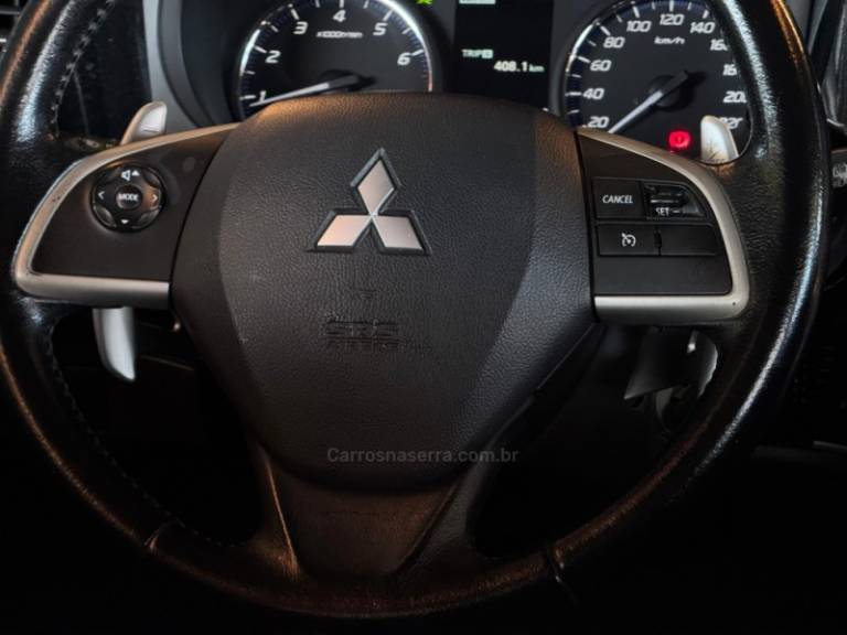 MITSUBISHI - OUTLANDER - 2013/2014 - Branca - R$ 81.900,00