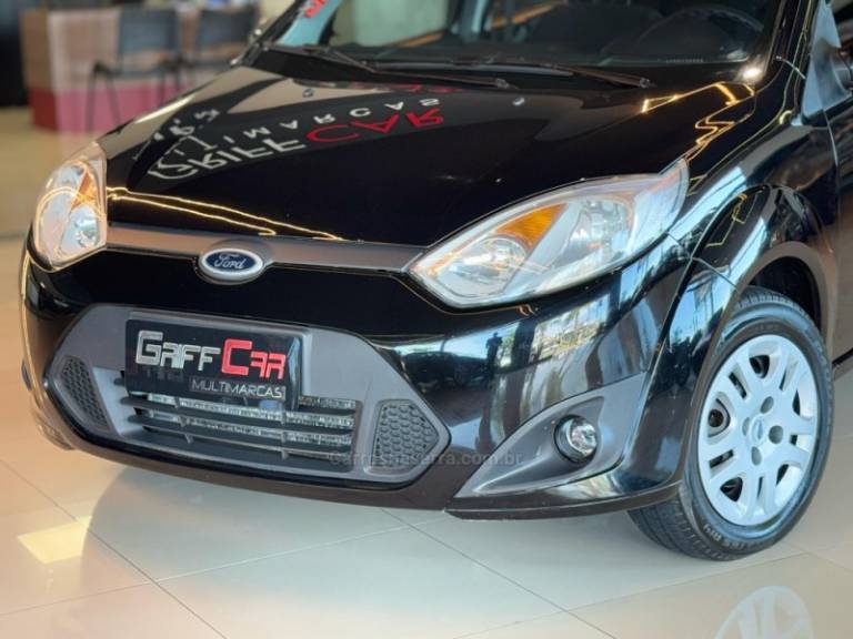 FORD - FIESTA - 2013/2014 - Preta - R$ 34.900,00