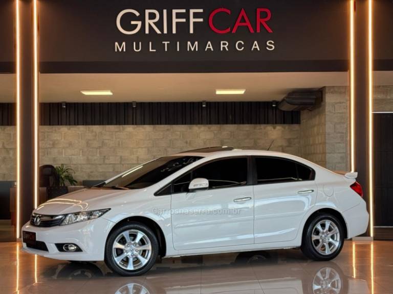 HONDA - CIVIC - 2013/2014 - Branca - R$ 68.900,00