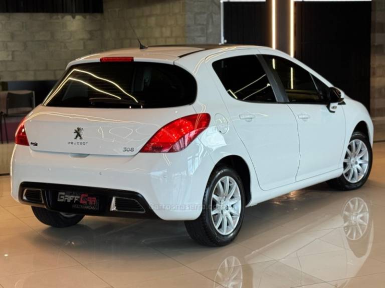 PEUGEOT - 308 - 2013/2014 - Branca - R$ 46.900,00