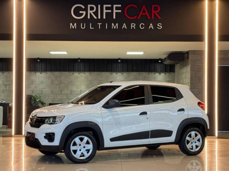 RENAULT - KWID - 2017/2018 - Branca - R$ 41.900,00