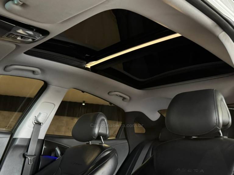 HYUNDAI - AZERA - 2012/2013 - Prata - R$ 83.900,00