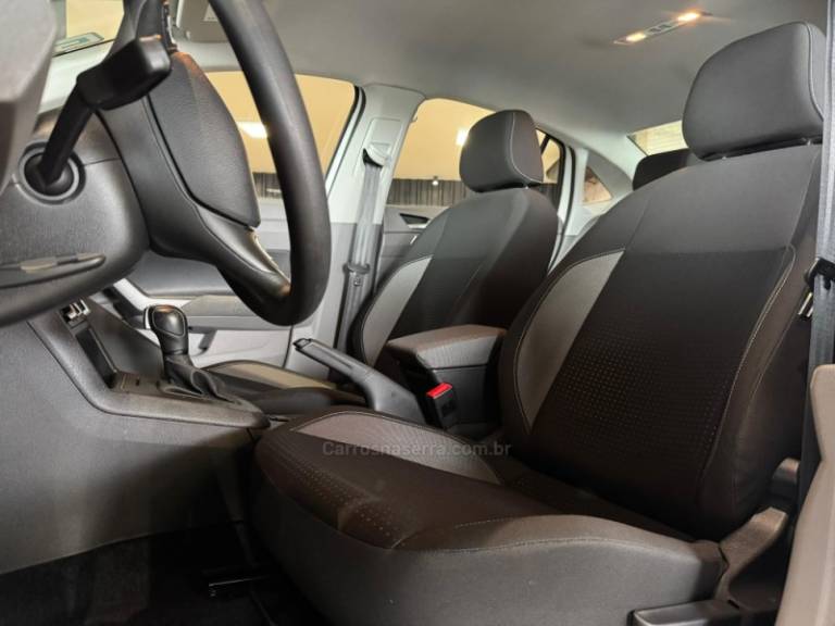 VOLKSWAGEN - VIRTUS - 2021/2022 - Branca - R$ 91.900,00