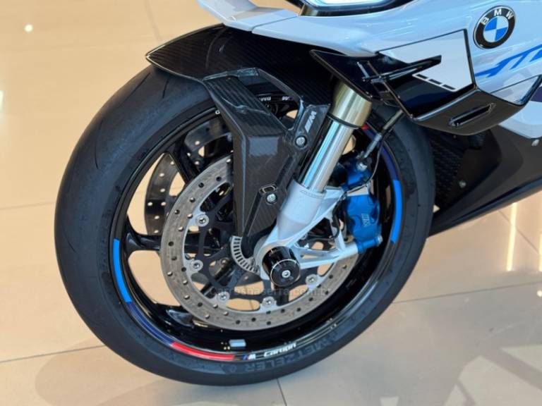 BMW - S 1000 - 2024/2024 - Branca - R$ 145.900,00