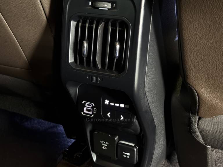 JEEP - COMMANDER - 2023/2023 - Cinza - R$ 179.900,00