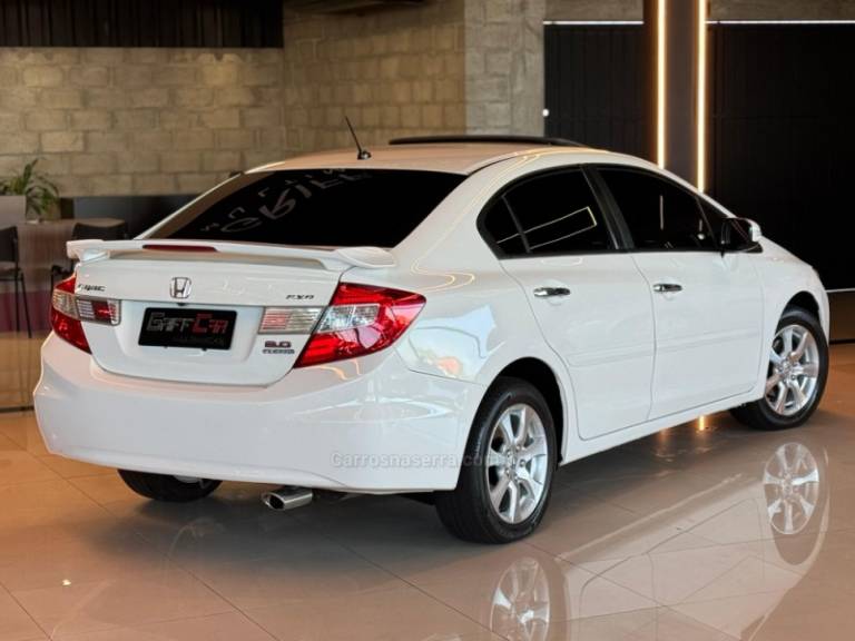 HONDA - CIVIC - 2013/2014 - Branca - R$ 68.900,00