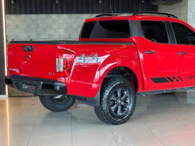 NISSAN - FRONTIER - 2021/2022 - Vermelha - R$ 174.900,00