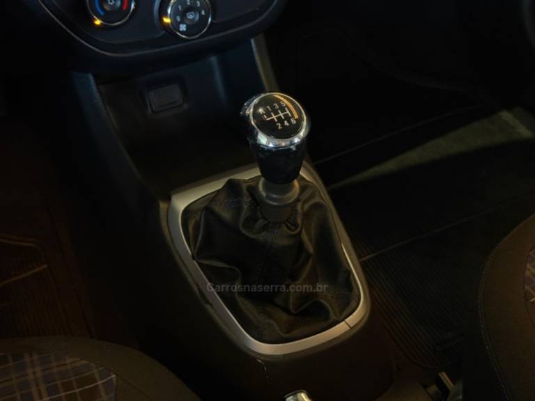 CHEVROLET - COBALT - 2016/2017 - Cinza - R$ 40.900,00