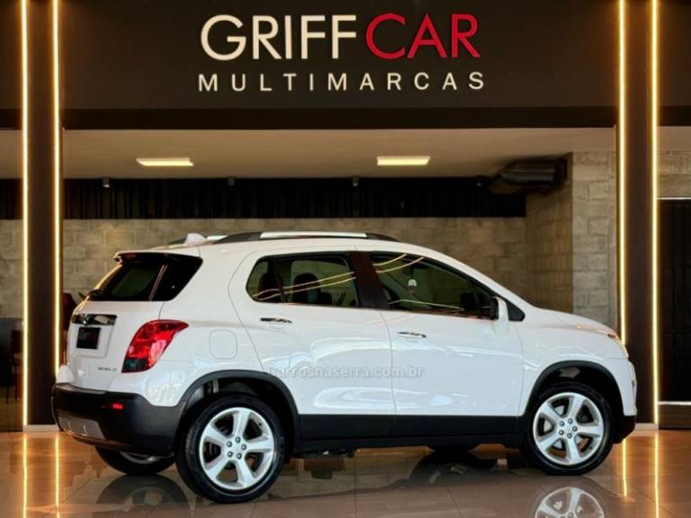 CHEVROLET - TRACKER - 2014/2015 - Branca - R$ 73.900,00