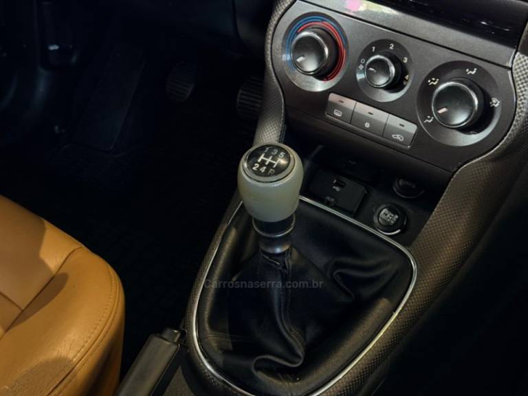 FIAT - BRAVO - 2015/2016 - Branca - R$ 52.900,00