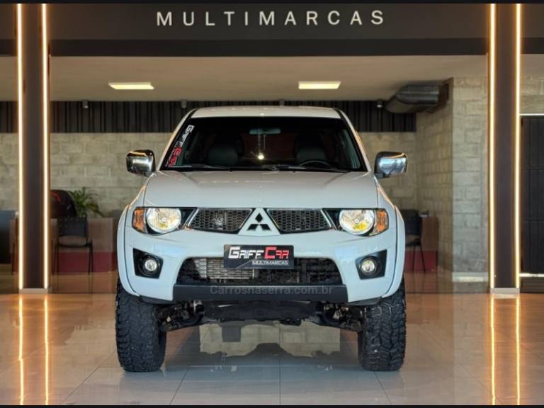 MITSUBISHI - L200 TRITON - 2012/2012 - Branca - R$ 114.900,00
