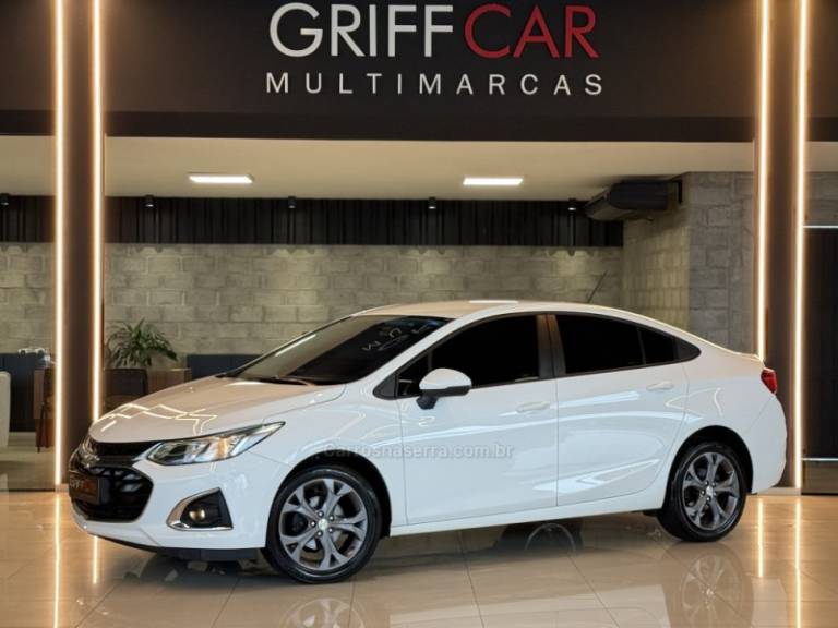 CHEVROLET - CRUZE - 2022/2023 - Branca - R$ 109.900,00