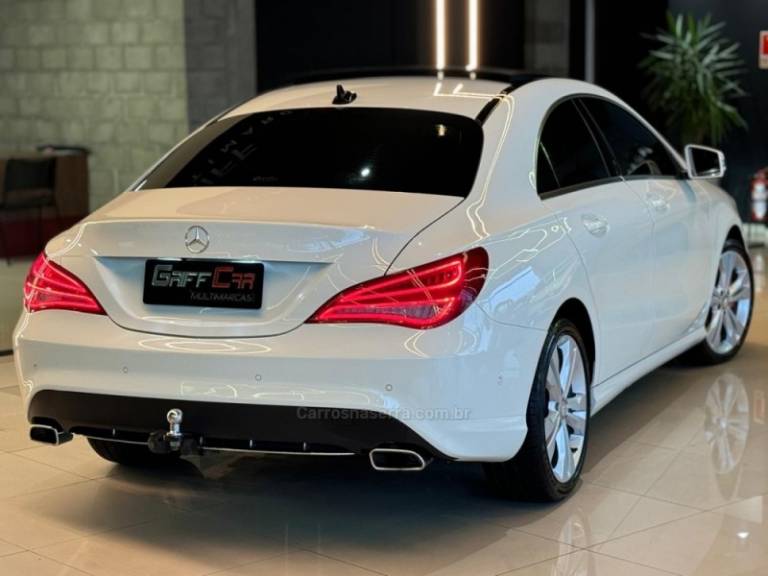 MERCEDES-BENZ - CLA 200 - 2014/2015 - Branca - R$ 119.900,00