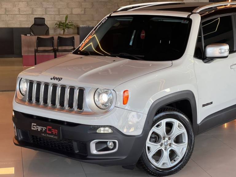 JEEP - RENEGADE - 2017/2018 - Branca - R$ 84.900,00