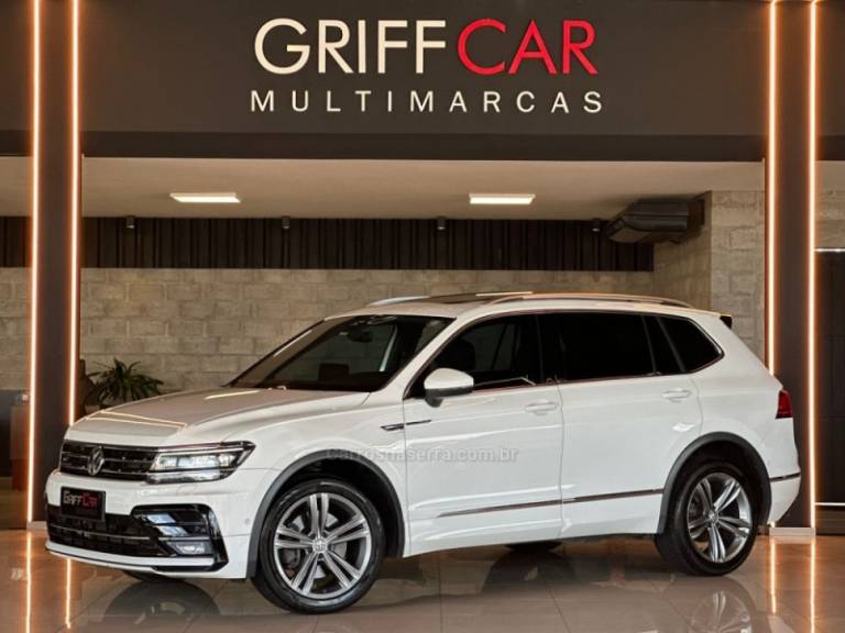 VOLKSWAGEN - TIGUAN - 2019/2020 - Branca - R$ 179.900,00