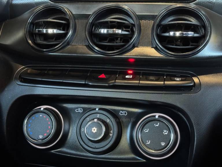 FIAT - ARGO - 2023/2024 - Branca - R$ 73.900,00