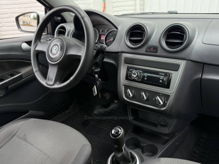 VOLKSWAGEN - SAVEIRO - 2013/2014 - Branca - Sob Consulta