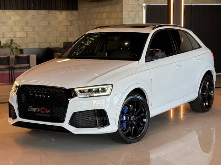 AUDI - RS Q3 - 2016/2017 - Branca - R$ 209.900,00