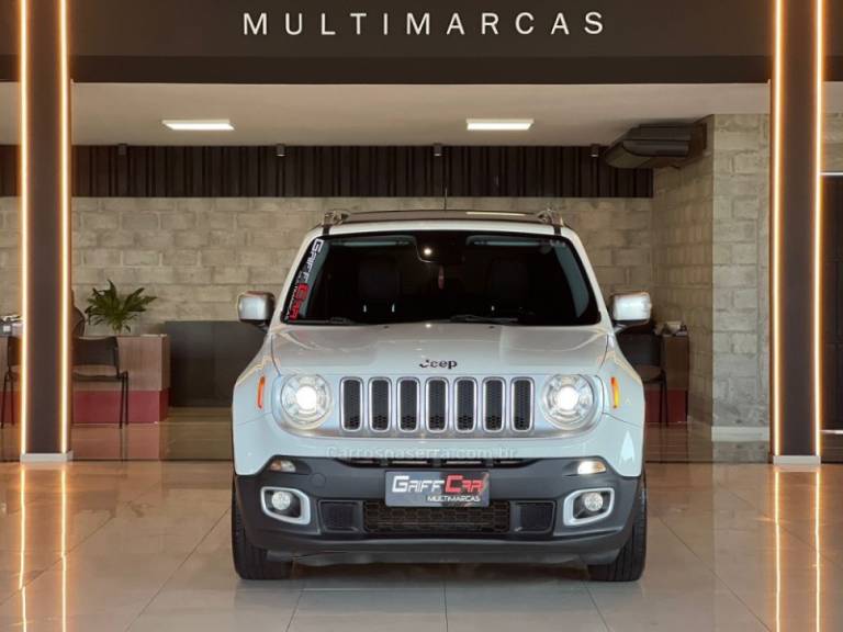 JEEP - RENEGADE - 2017/2018 - Branca - R$ 84.900,00