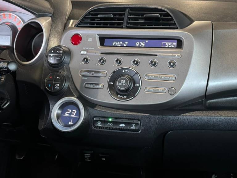 HONDA - FIT - 2011/2012 - Cinza - R$ 49.900,00