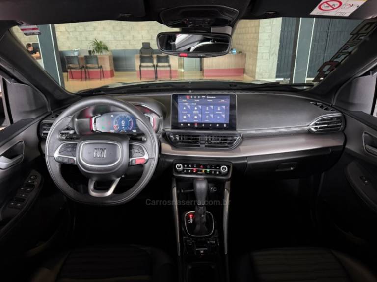FIAT - FASTBACK - 2022/2023 - Cinza - R$ 116.900,00