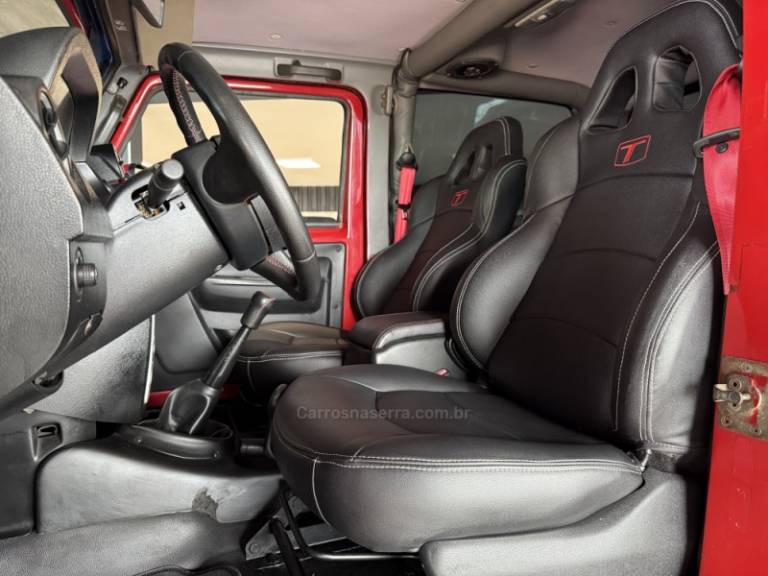 TROLLER - T4 - 2009/2010 - Vermelha - R$ 89.900,00