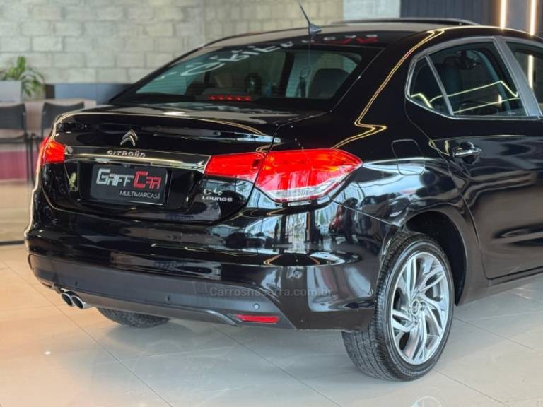 CITROËN - C4 LOUNGE - 2014/2015 - Preta - R$ 39.900,00