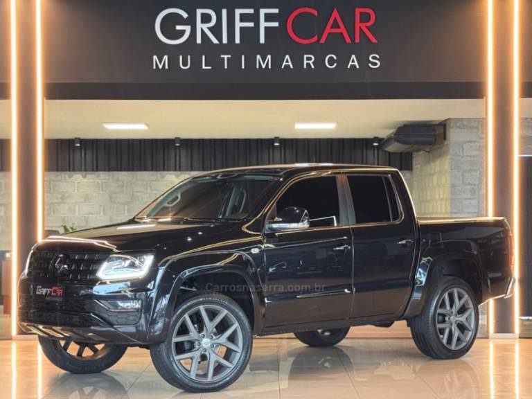 VOLKSWAGEN - AMAROK - 2017/2018 - Preta - R$ 144.900,00