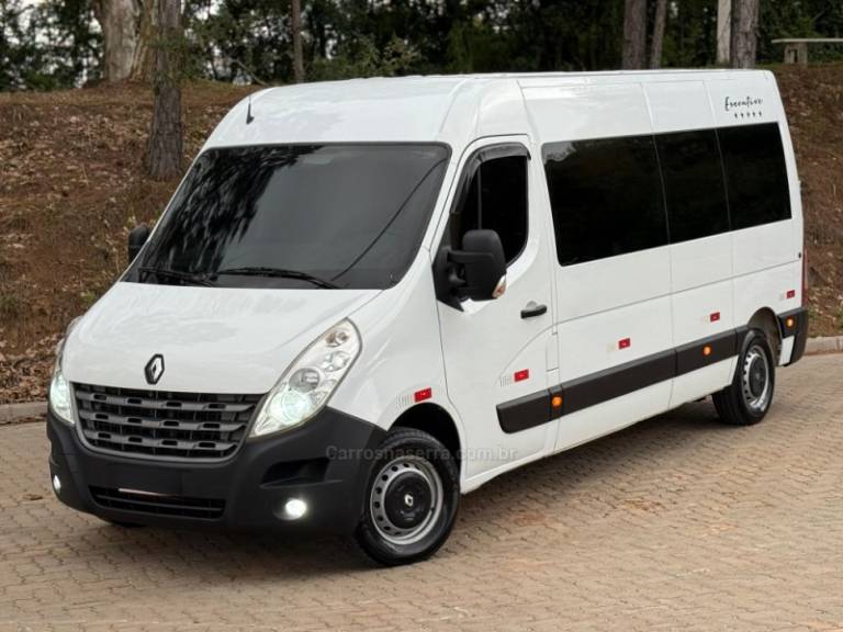 RENAULT - MASTER - 2014/2014 - Branca - R$ 159.900,00