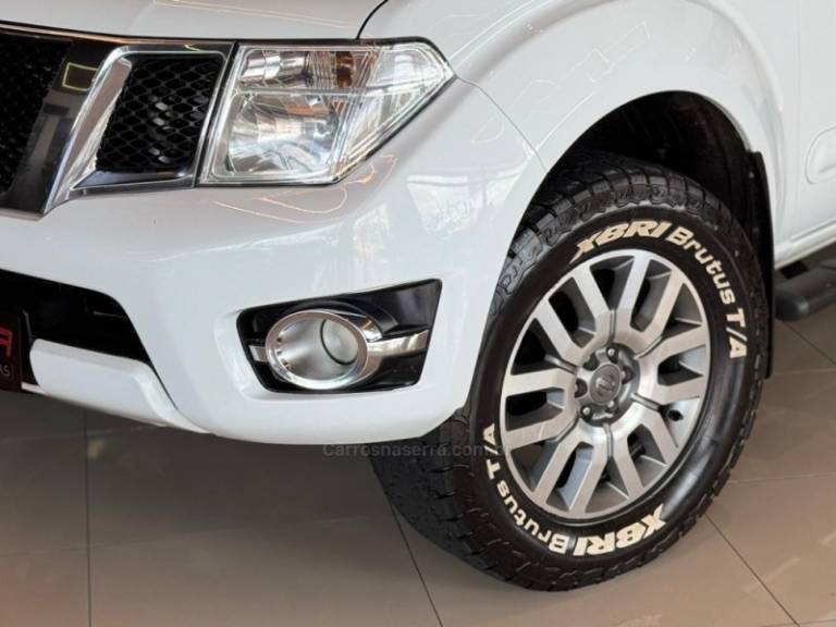 NISSAN - FRONTIER - 2015/2015 - Branca - R$ 114.900,00