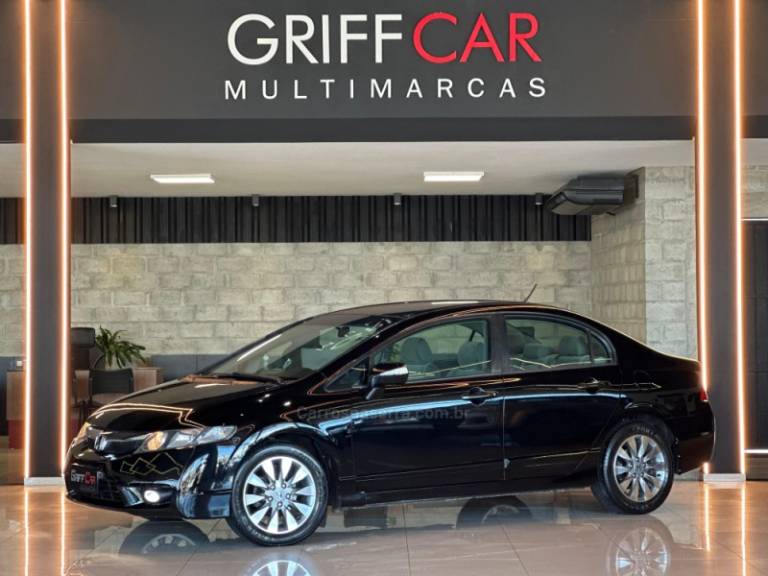 HONDA - CIVIC - 2010/2011 - Preta - R$ 55.900,00