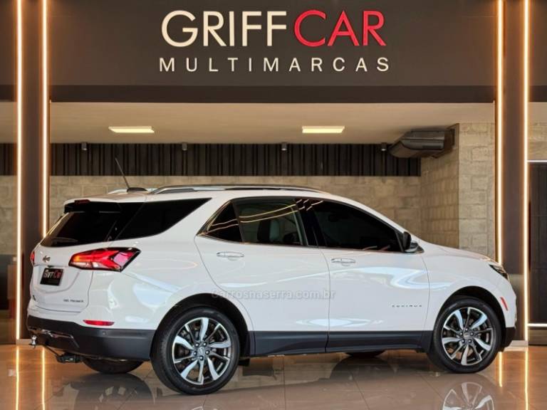 CHEVROLET - EQUINOX - 2022/2023 - Branca - R$ 179.900,00