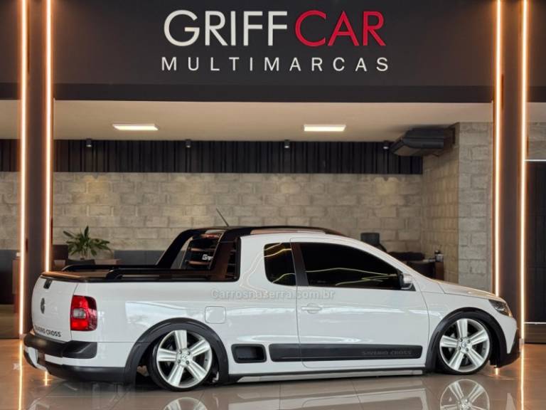 VOLKSWAGEN - SAVEIRO - 2013/2013 - Branca - R$ 61.900,00