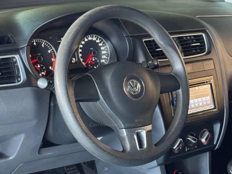 VOLKSWAGEN - SPACE CROSS - 2013/2013 - Prata - R$ 52.900,00