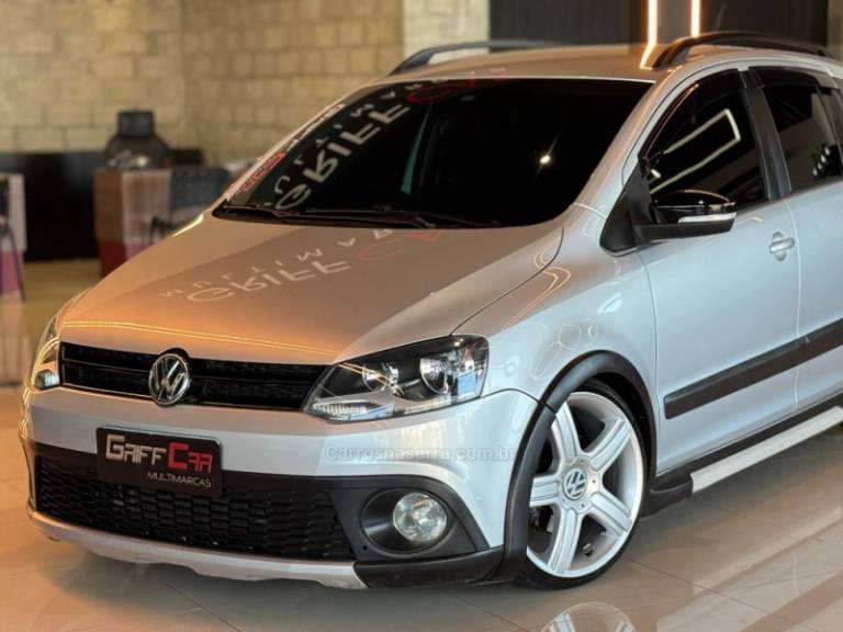 VOLKSWAGEN - SPACE CROSS - 2013/2013 - Prata - R$ 52.900,00