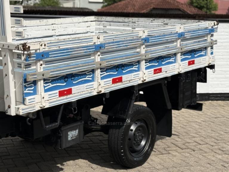 KIA MOTORS - BONGO - 2014/2015 - Branca - Sob Consulta