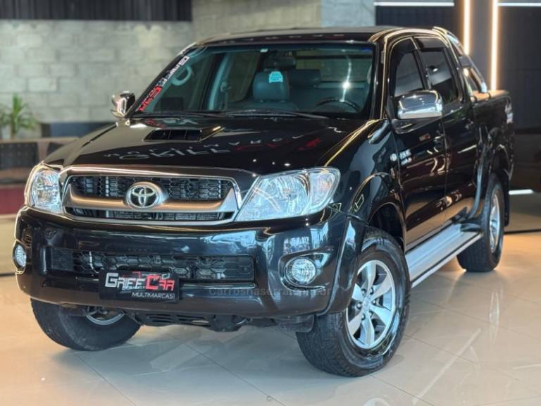 TOYOTA - HILUX - 2009/2010 - Preta - R$ 119.900,00