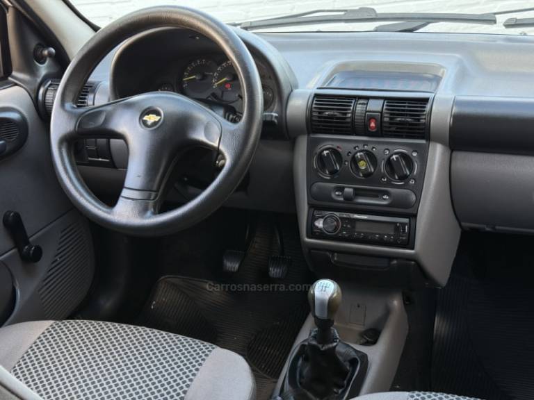 CHEVROLET - CLASSIC - 2010/2011 - Branca - R$ 19.900,00