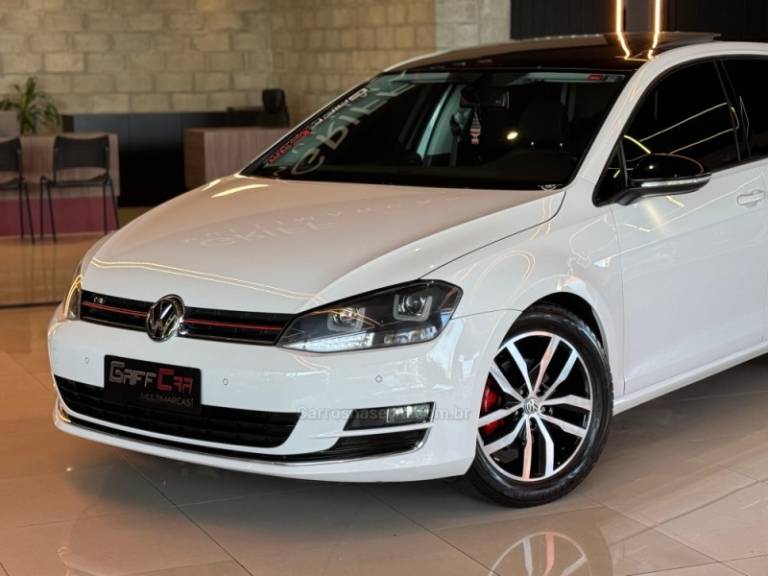 VOLKSWAGEN - GOLF - 2014/2014 - Branca - R$ 89.900,00