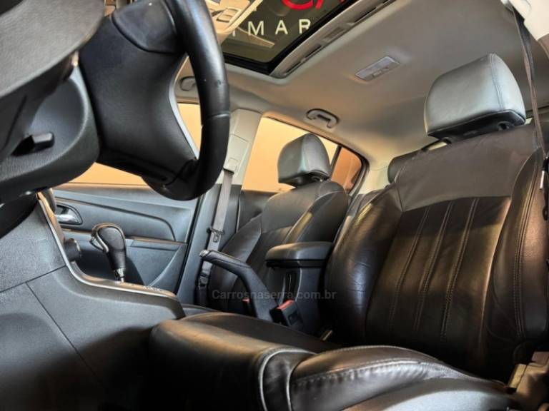 CHEVROLET - CRUZE - 2012/2013 - Azul - R$ 68.900,00