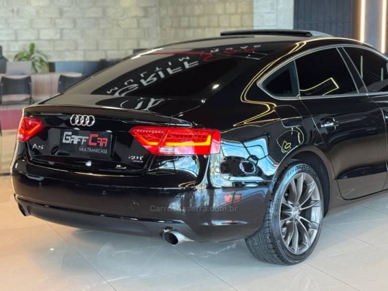 AUDI - A5 - 2012/2013 - Preta - R$ 98.900,00