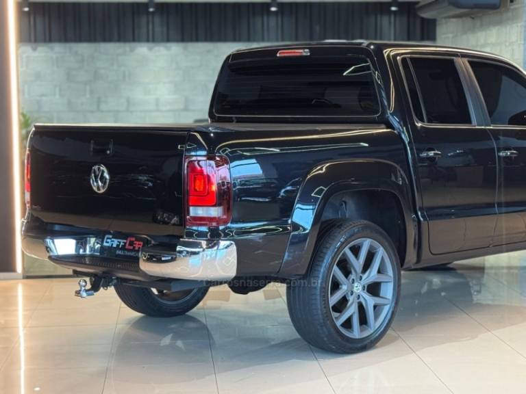 VOLKSWAGEN - AMAROK - 2017/2018 - Preta - R$ 144.900,00