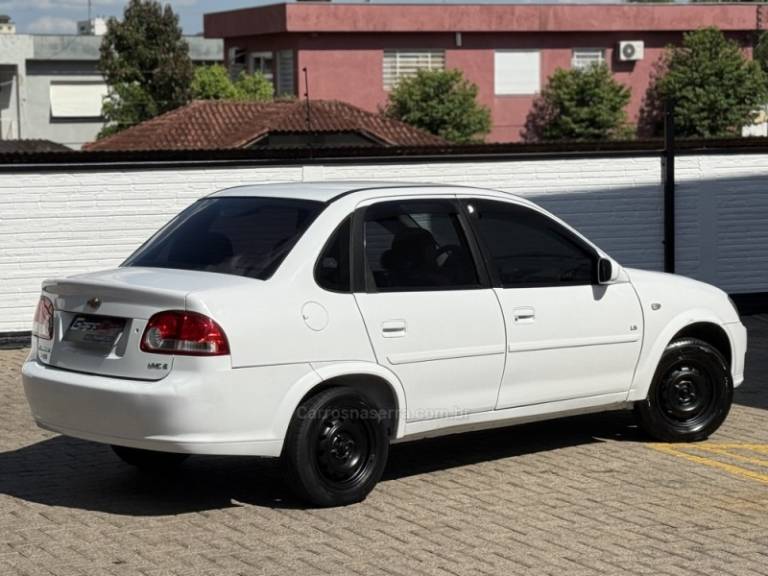 CHEVROLET - CLASSIC - 2010/2011 - Branca - R$ 19.900,00