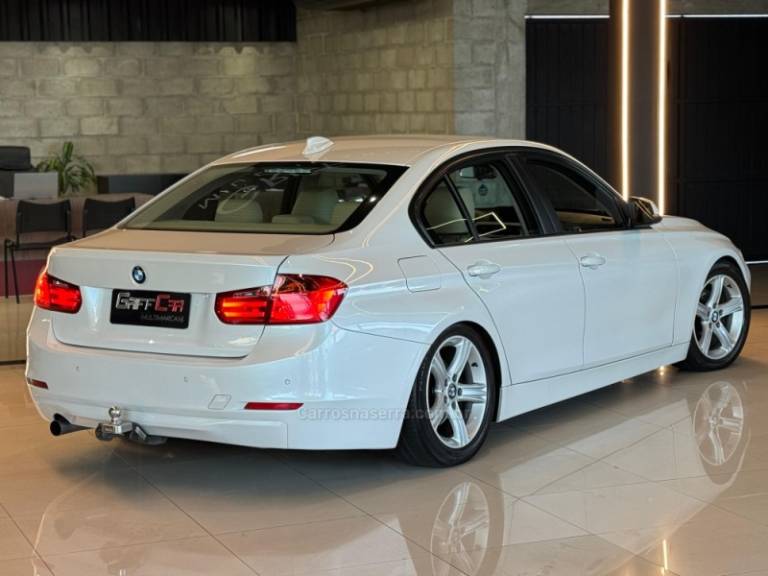 BMW - 320I - 2014/2015 - Branca - R$ 99.900,00
