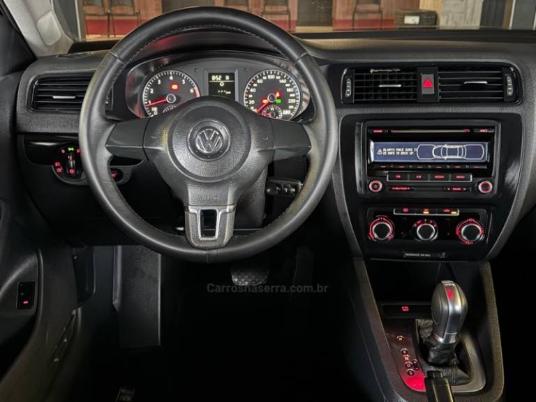 VOLKSWAGEN - JETTA - 2011/2012 - Azul - R$ 61.900,00