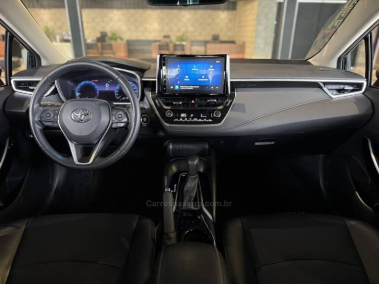 TOYOTA - COROLLA - 2024/2024 - Preta - R$ 152.900,00