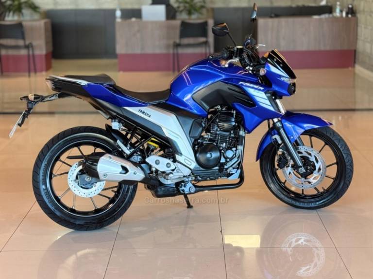YAMAHA - FAZER - 2023/2023 - Azul - R$ 23.900,00