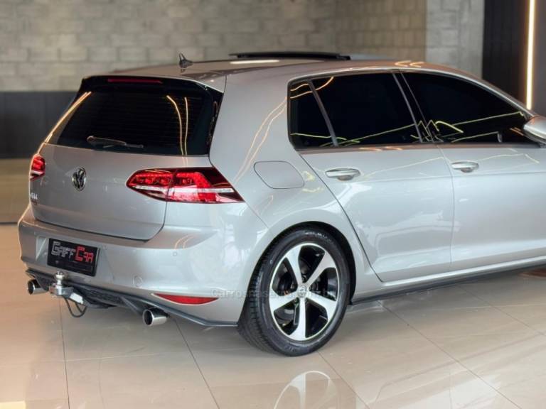 VOLKSWAGEN - GOLF - 2014/2014 - Cinza - R$ 136.900,00