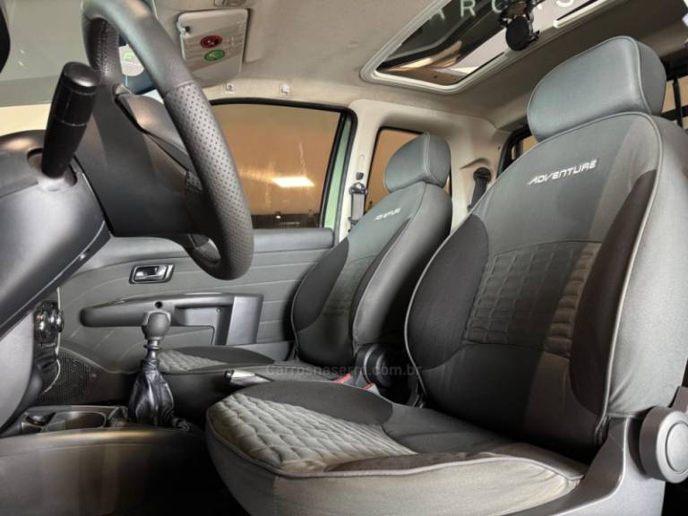 FIAT - STRADA - 2012/2013 - Verde - R$ 59.900,00